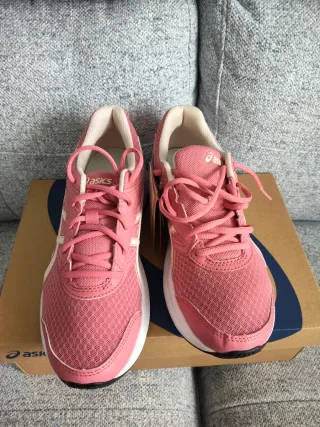 Zapatillas Asics nuevas