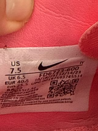 Zapatos de fútbol Nike Phantom Rosa