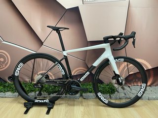 Bicicleta ENVE MELEE