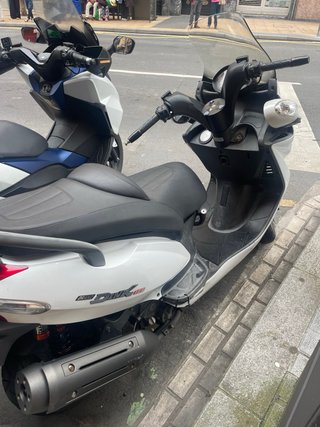 Kymco Grand Dink 125cc Maxi Scooter Blanca