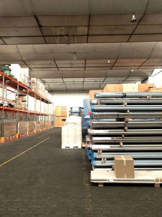 Nave industrial en alquiler en El Barral Ferial en Coslada
