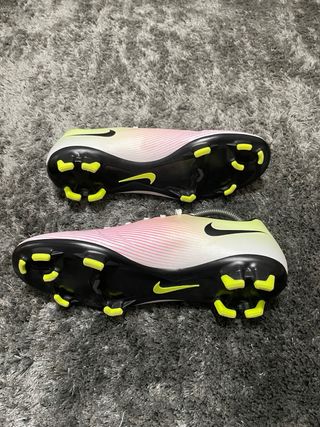 Chuteiras Nike Mercurial Victory V FG