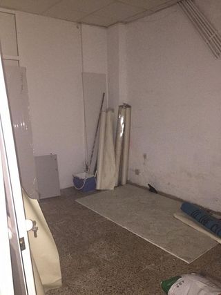 Local comercial en venta en Gavarra en Cornellà de Llobregat