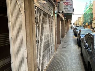 Local comercial en venta en Gavarra en Cornellà de Llobregat