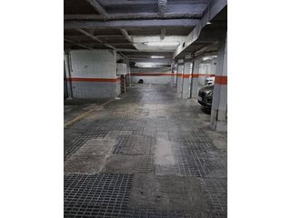 Garaje en venta en Instituts - Ponent - Sota el Camí Ral en Granollers