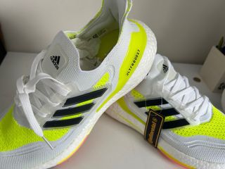 Adidas Ultraboost Blancas y Amarillas