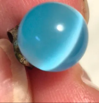 Conjunto de bisutería con piedras de colores
