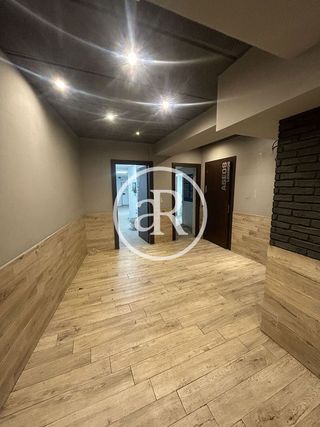 Local comercial en alquiler en La Nova Esquerra de l'Eixample en Barcelona