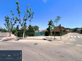 Terreno en venta en Camarma de Esteruelas