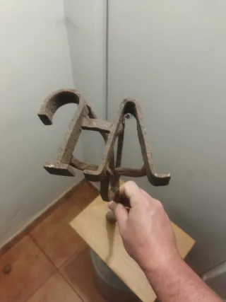 Hierro para marcar ganado antiguo