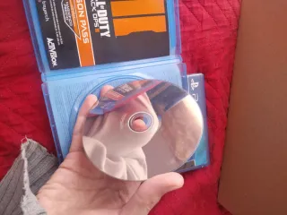 2 Juegos PS4: Call of Duty Black Ops III y IV