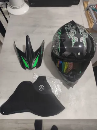 Casco Moto Cross/Carreras Negro y Verde