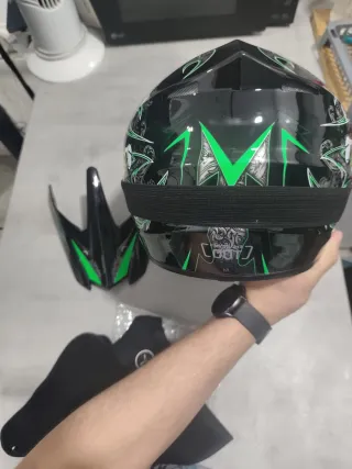 Casco Moto Cross/Carreras Negro y Verde