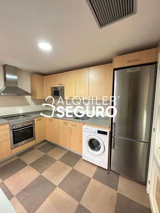 Piso en alquiler en Rejas en Madrid