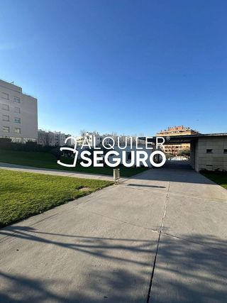 Piso en alquiler en Rejas en Madrid