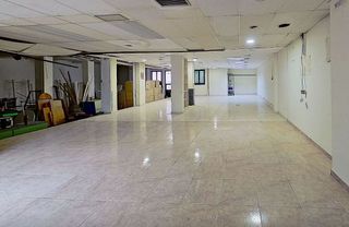 Local comercial en venta en El Guinardó en Barcelona