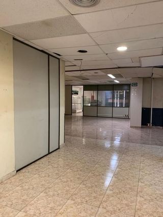 Local comercial en venta en El Guinardó en Barcelona