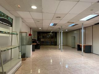 Local comercial en venta en El Guinardó en Barcelona