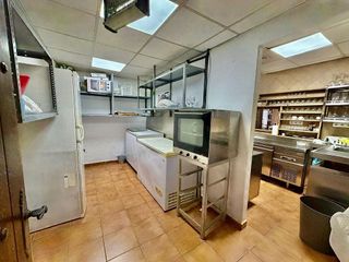 Local comercial en venta en Arroyo de la Miel en Benalmádena