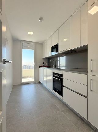 Piso en alquiler en Virgen del Cortijo - Manoteras en Madrid