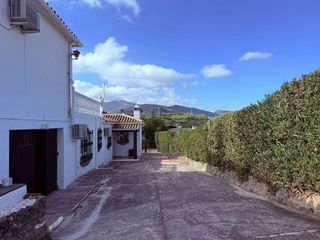 Chalet en venta en Coín