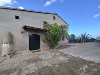 Chalet en venta en Zona Piscinas en Burriana