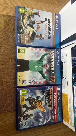 Playstation 5 con 2 mandos + juegos