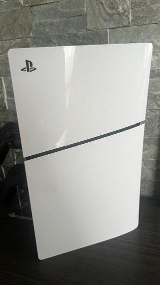 Playstation 5 con 2 mandos + juegos