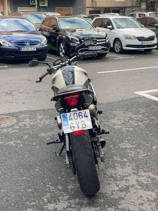 Yamaha XJ6 Diversion N Naked