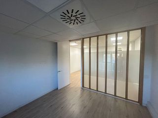 Oficina en alquiler en Triana Oeste en Sevilla