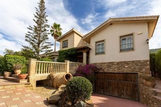 Chalet en venta en Padul