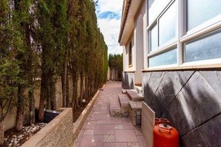 Chalet en venta en Padul