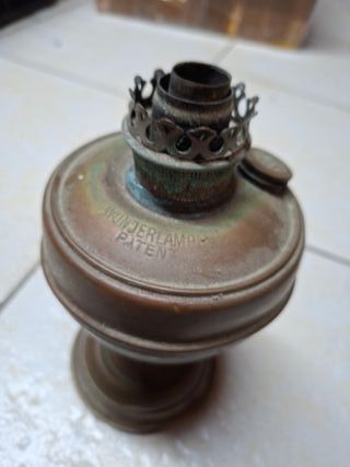 Antica lampada a petrolio fine '800