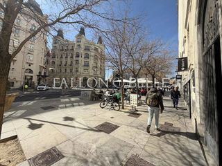 Piso en alquiler en Cortes - Huertas en Madrid
