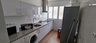 Piso en alquiler en El Juncal - Av. de la Paz en Sevilla