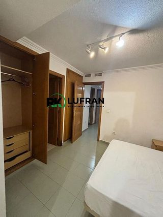 Dúplex en alquiler en Mercado en Alicante