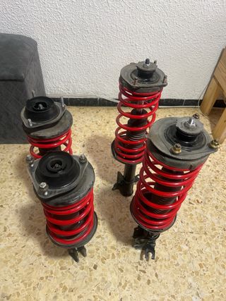 Amortiguadores Mazda 323 (6 meses uso)