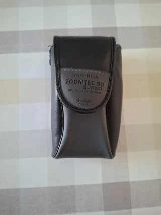 Yashica Zoomtec 90 Super Cámara