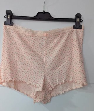 Pijamas cortos H&M encaje marrón o Flores ros