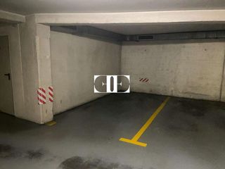 Garaje en venta en Calvario - Santa Rita en Vigo