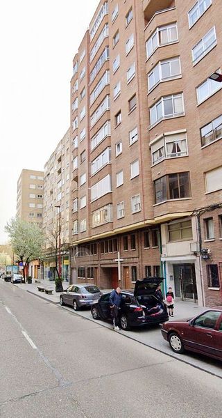 Local comercial en alquiler en Pajarillos en Valladolid