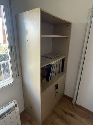 2 Muebles de oficina beige de calidad con llaves