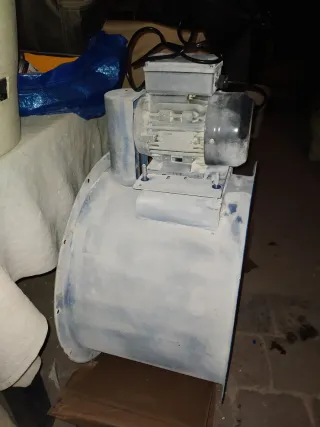 Extractor de aire industrial