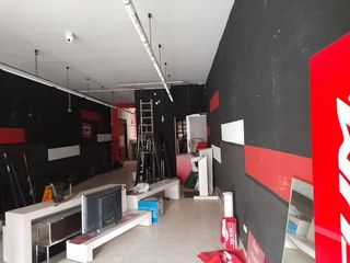 Local comercial en venta en Gràcia en Sabadell