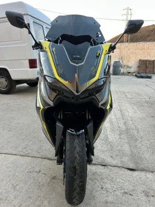 Yamaha TMAX 530 Scooter
