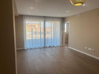 Ático en alquiler en Benalúa en Alicante