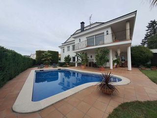 Chalet en venta en Caldes de Montbui