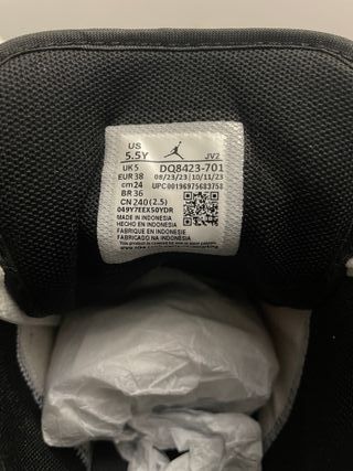 Nike Air Jordan 1 Mid giallo/nero/bianc(taglia 38)