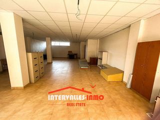 Local comercial en venta en Palau-solità i Plegamans