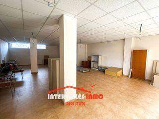 Local comercial en venta en Palau-solità i Plegamans